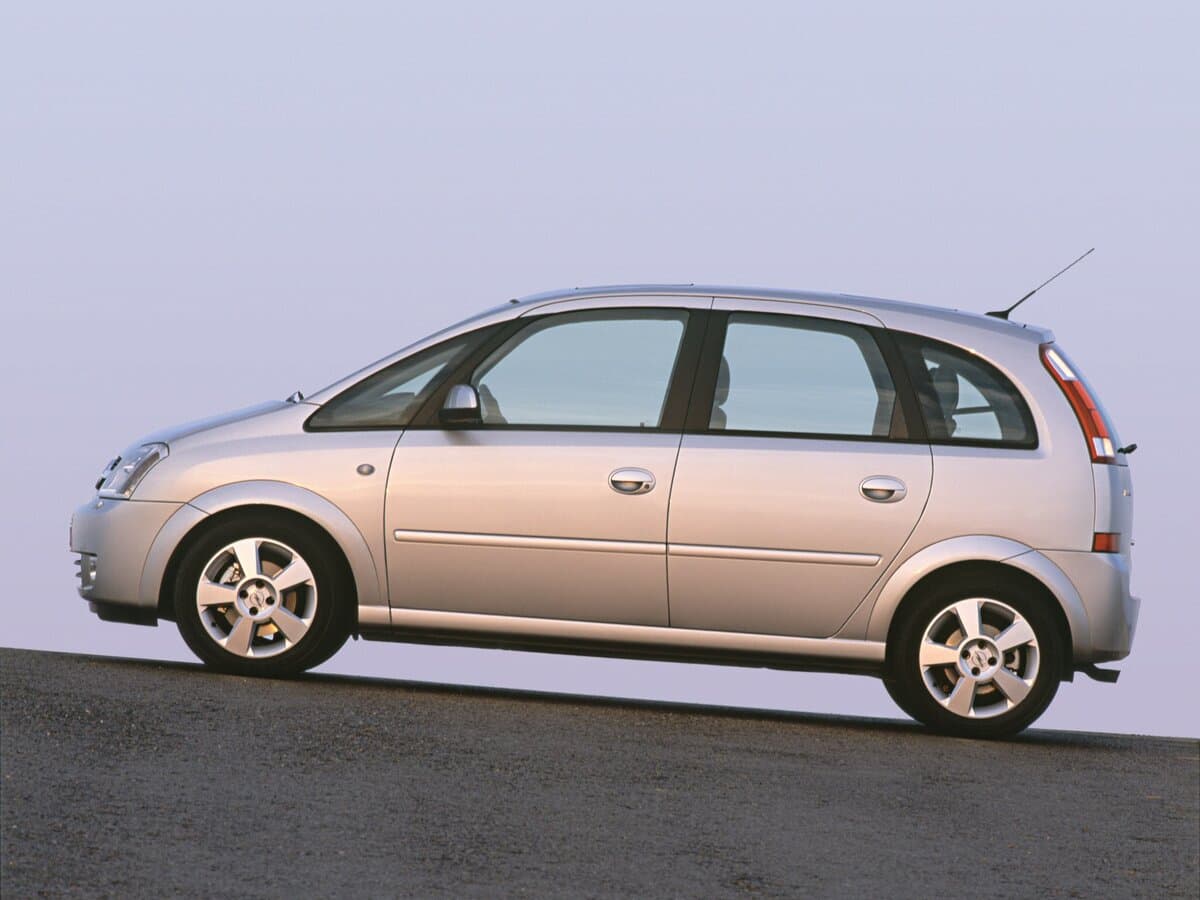 Opel Meriva A — Yandan