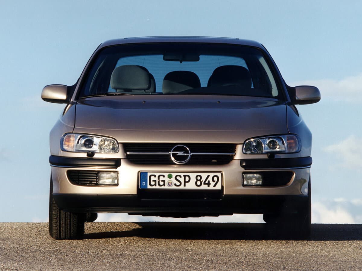 Opel Omega B — Öndən