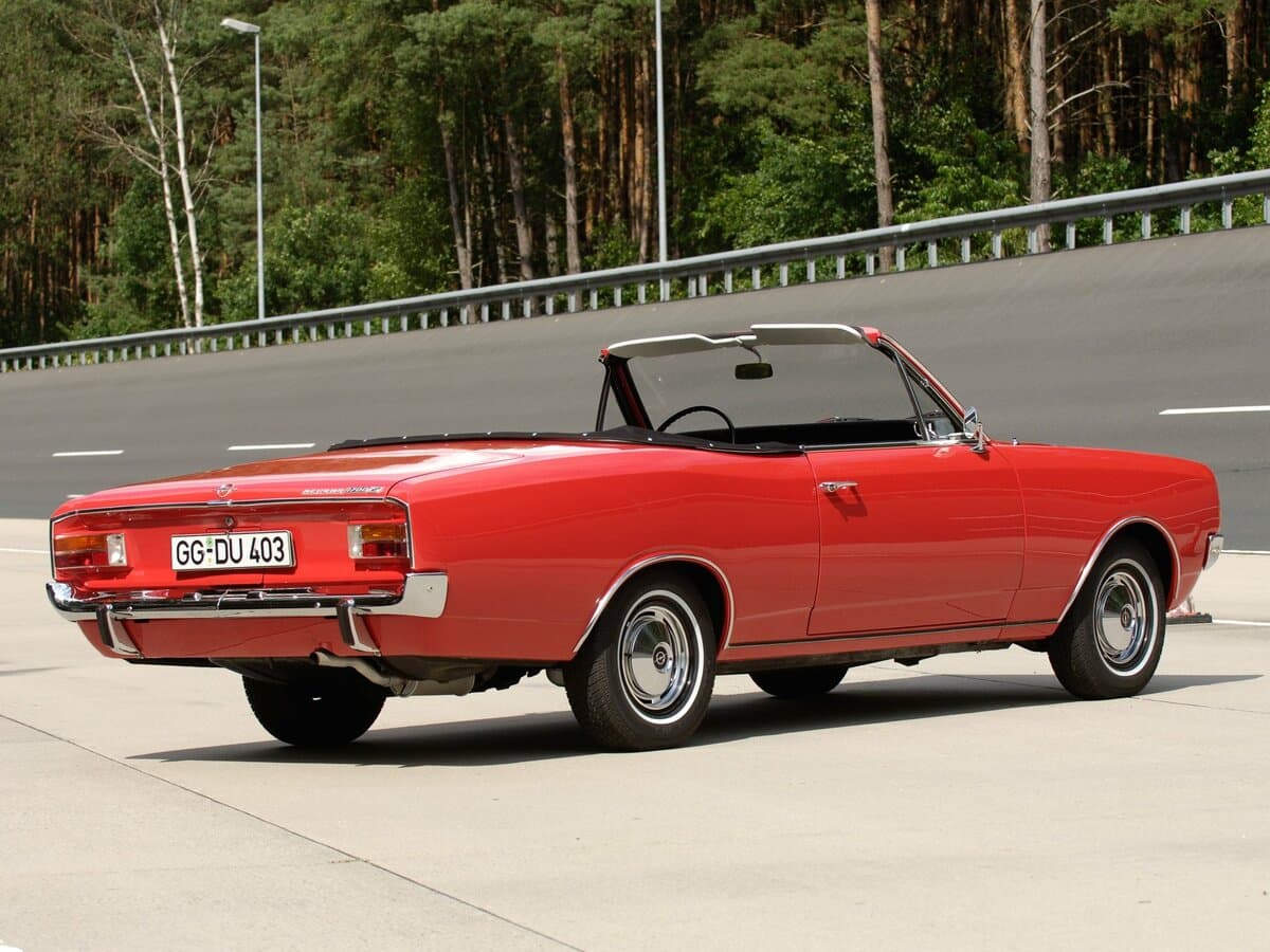Opel Rekord C — 3/4 arxadan