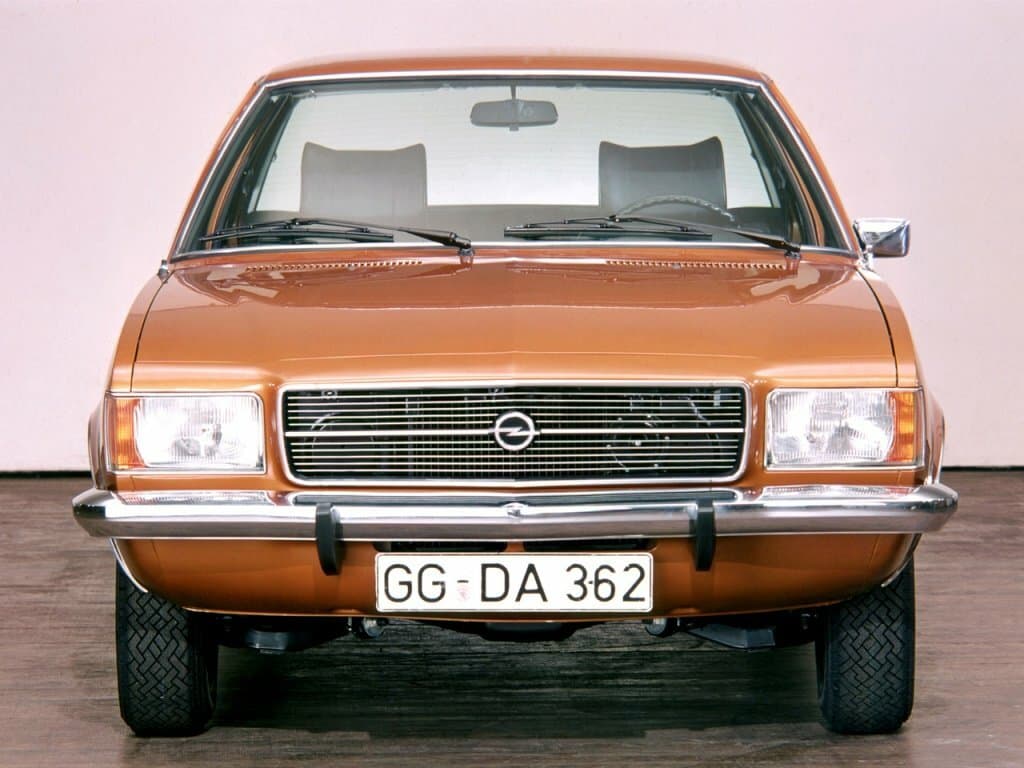 Opel Rekord D — Öndən