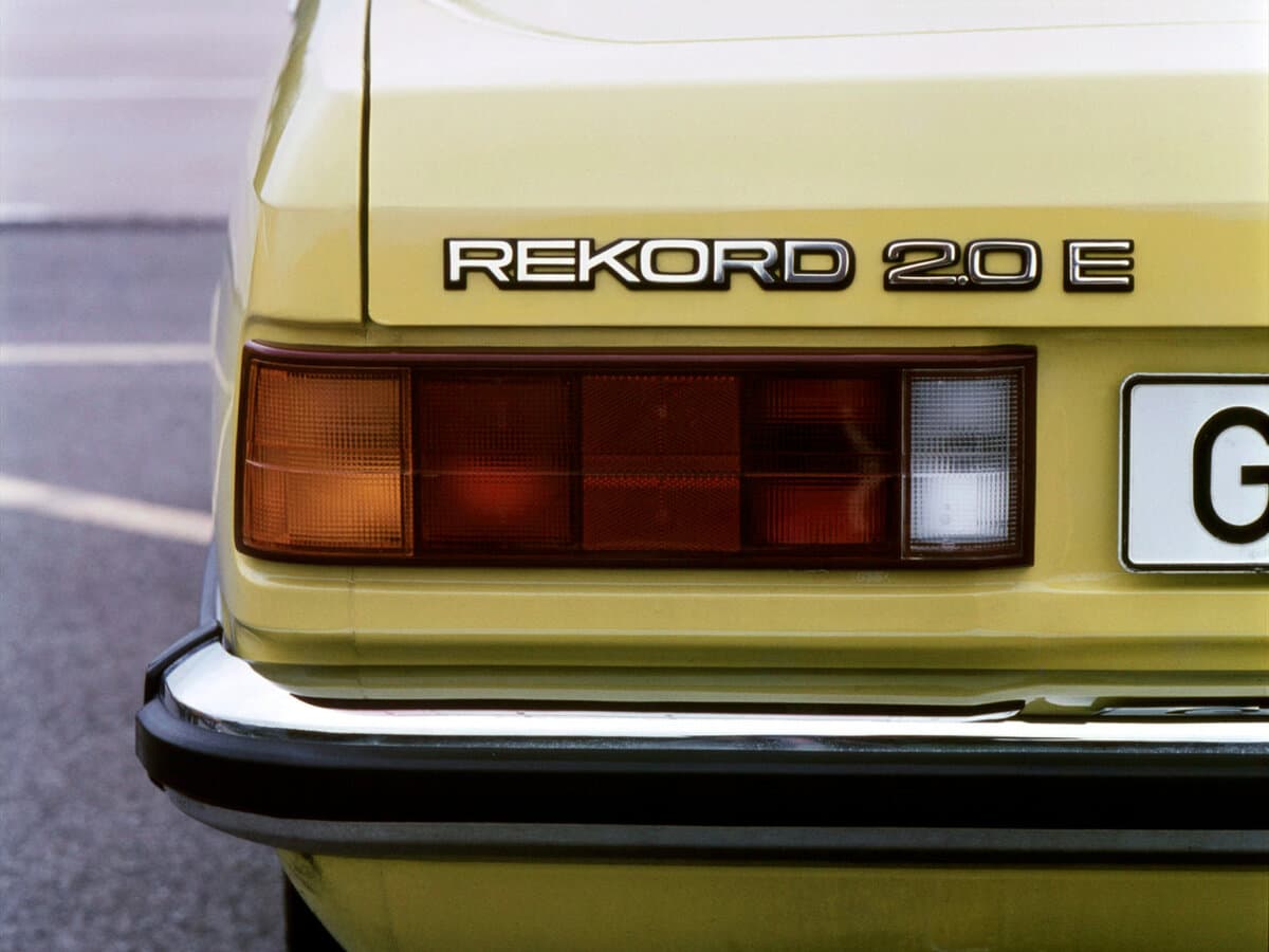 Opel Rekord E — Detal