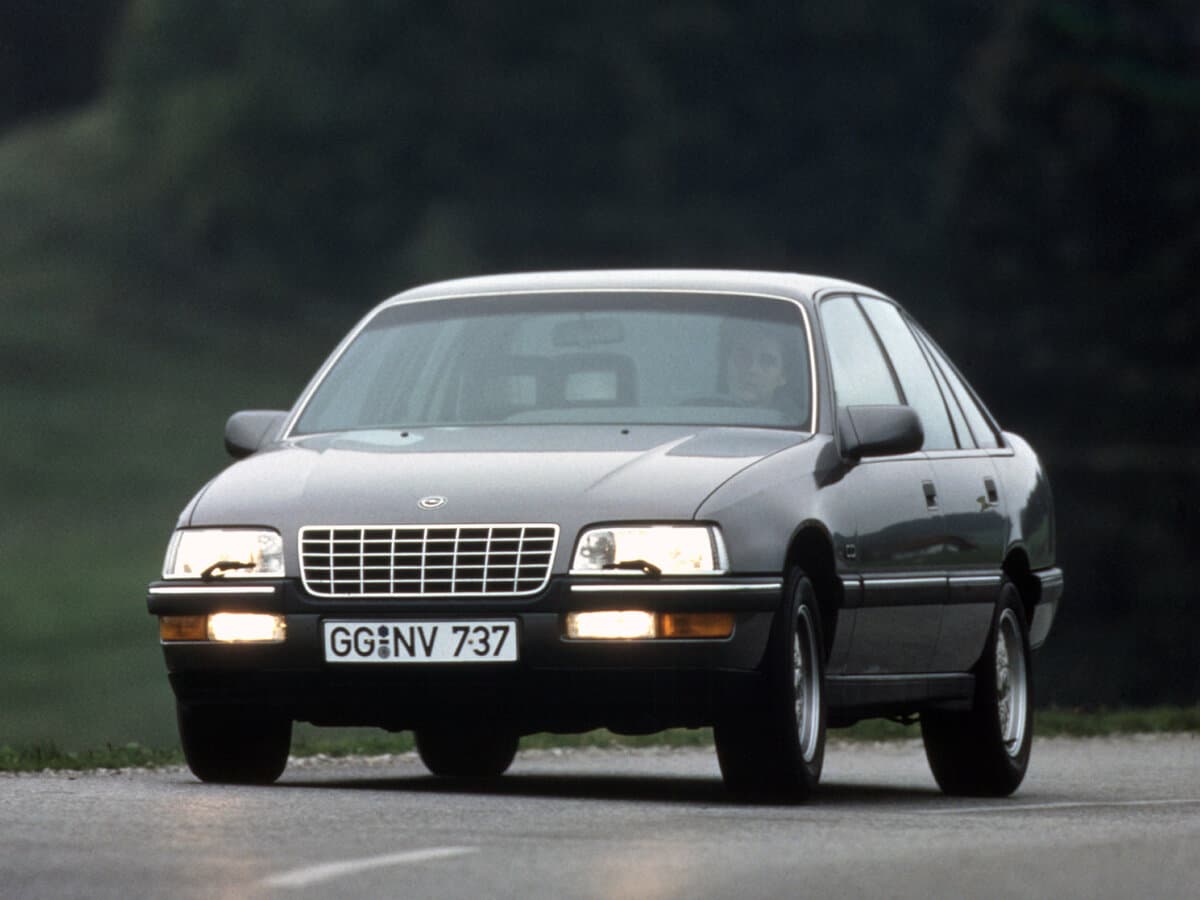 Opel Senator B — Öndən