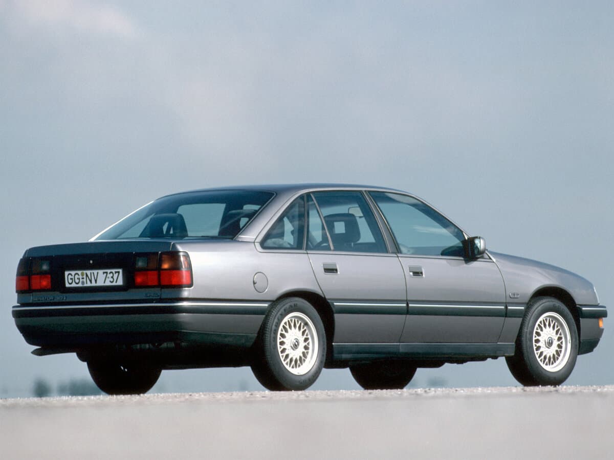 Opel Senator B — 3/4 arxadan