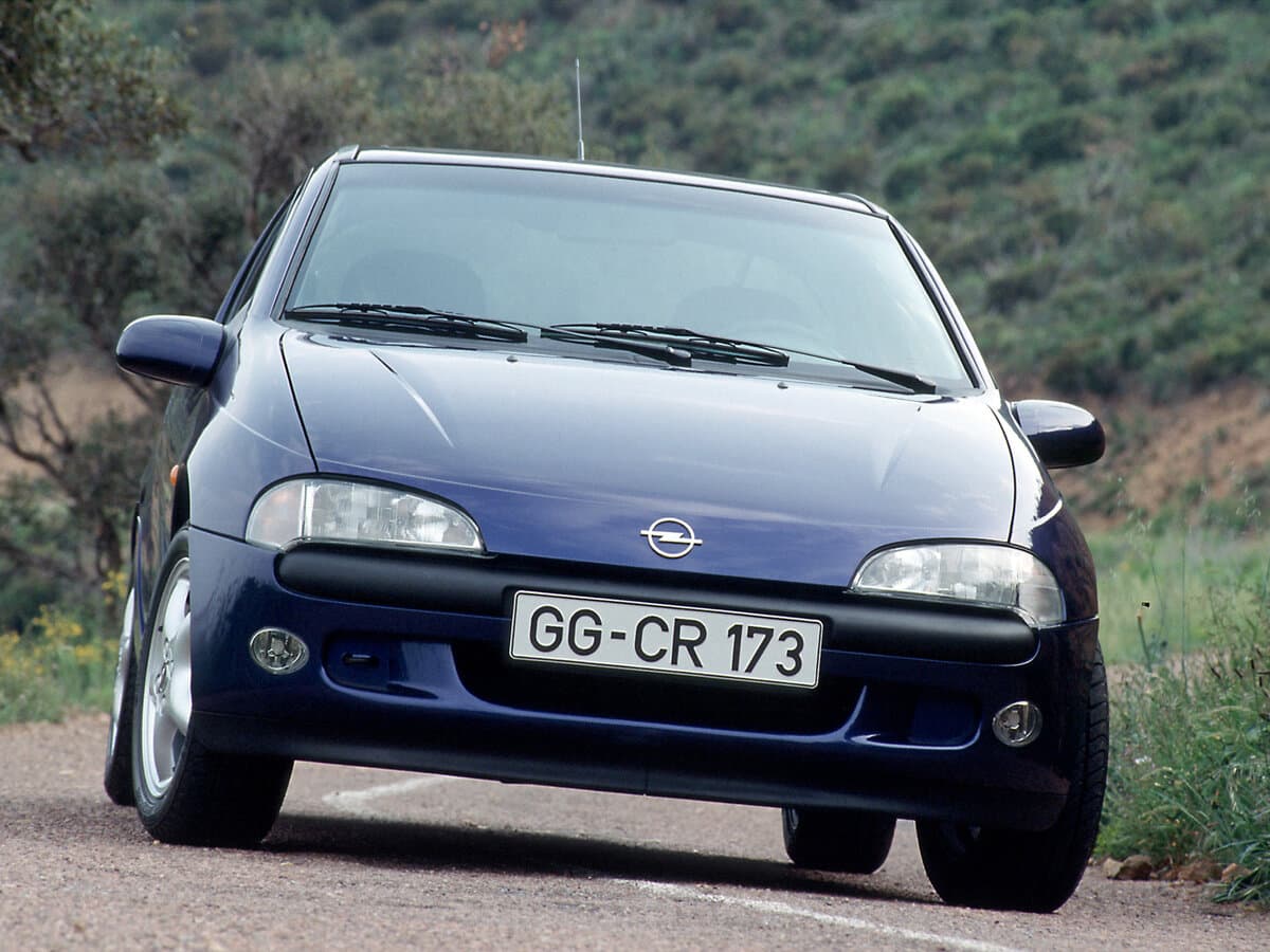 Opel Tigra A — Öndən