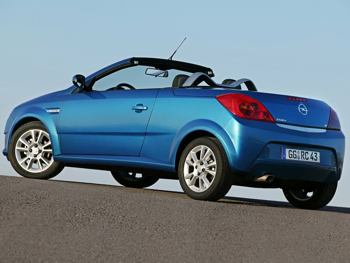 Opel Tigra B — 3/4 arxadan