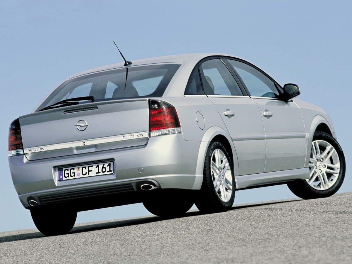 Opel Vectra C — 3/4 arxadan