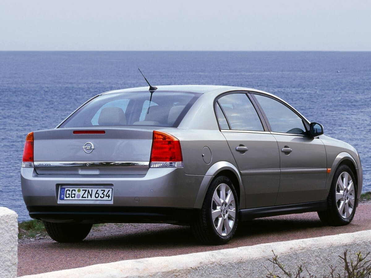 Opel Vectra C — 3/4 arxadan