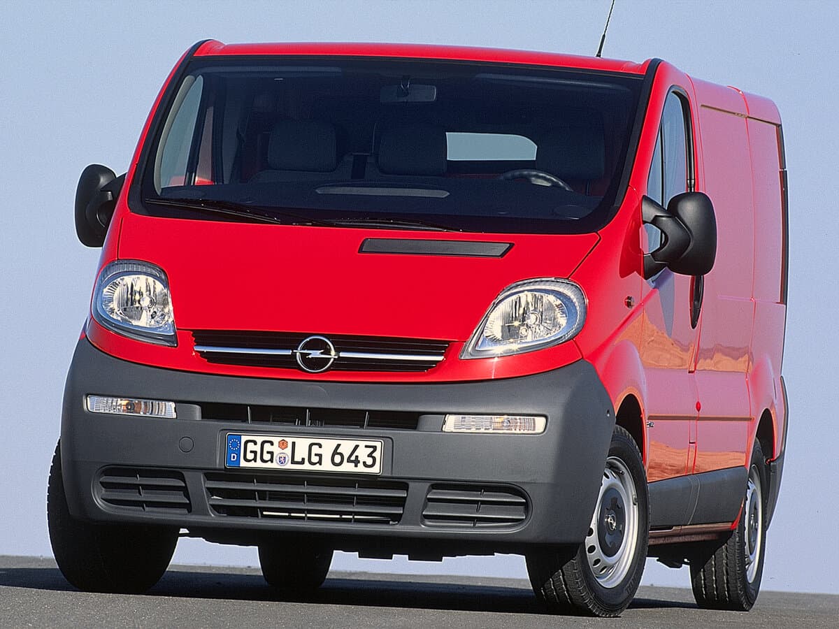 Opel Vivaro A — Öndən