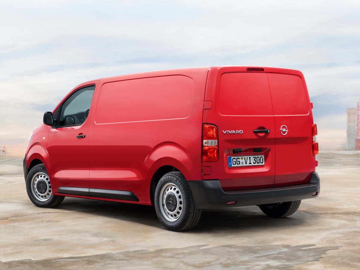 Opel Vivaro C — 3/4 arxadan