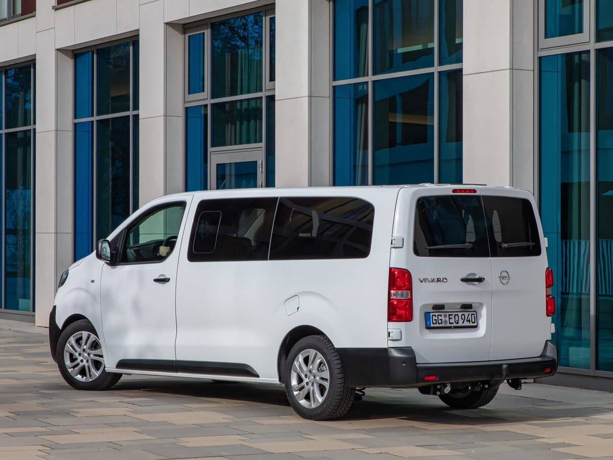 Opel Vivaro C — 3/4 arxadan