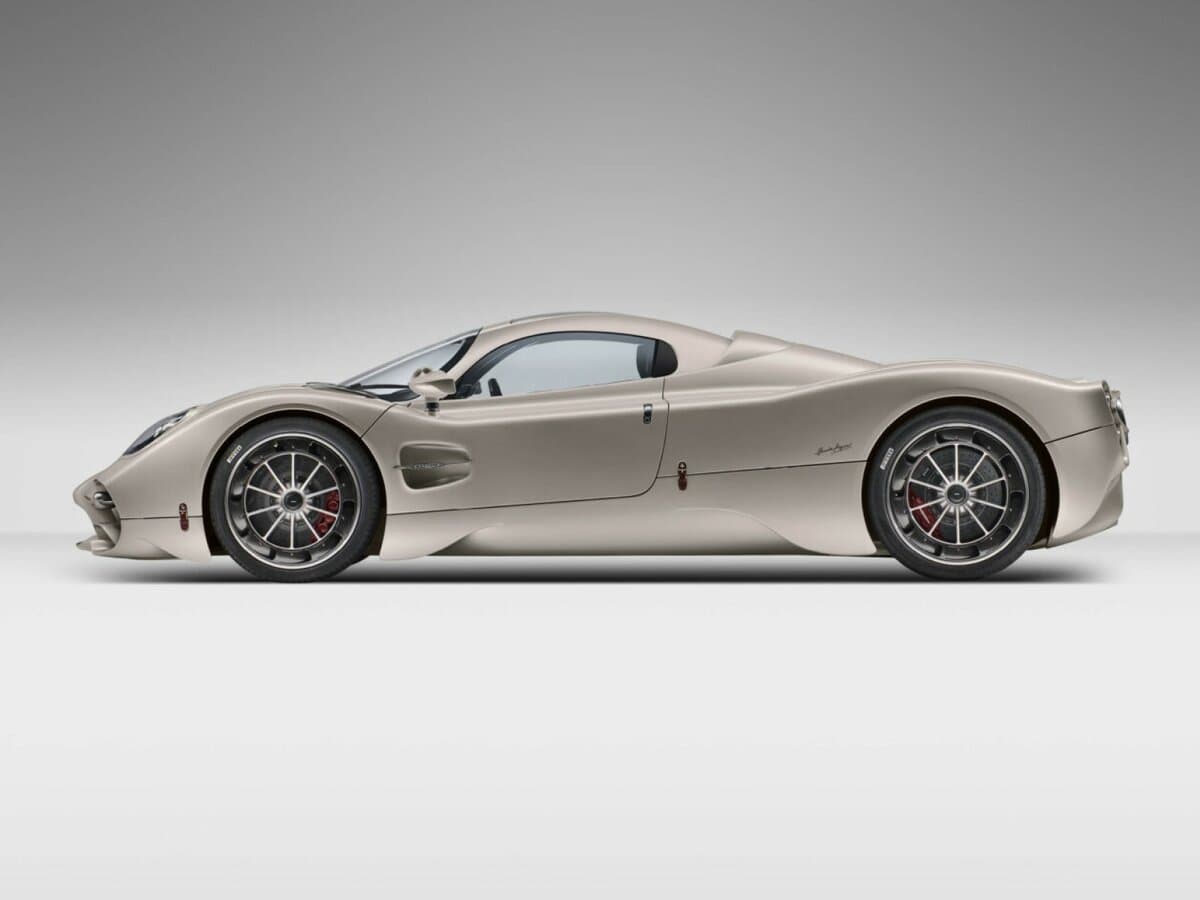 Pagani Utopia 2022 – indiyədək — Yandan