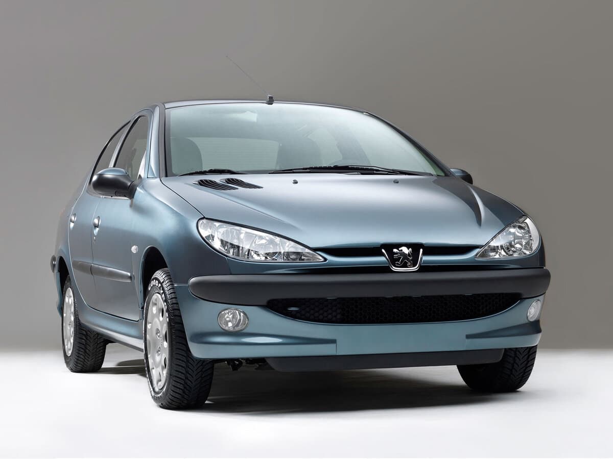 Peugeot 206 1998 – 2012 — Öndən