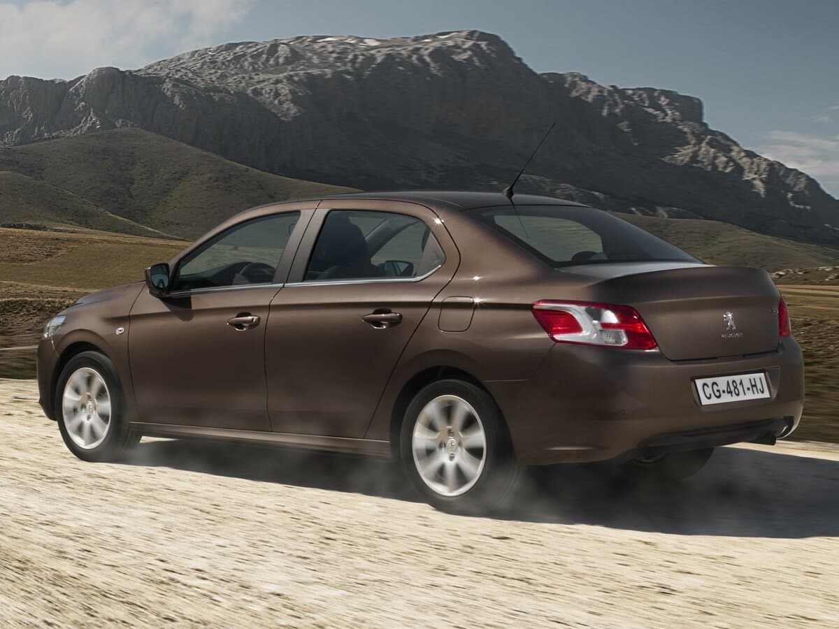 Peugeot 301 I — 3/4 arxadan