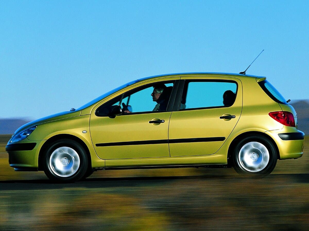 Peugeot 307 I — Yandan