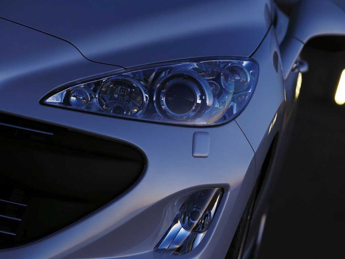 Peugeot 308 I — Fara