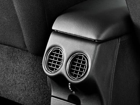 Peugeot 408 I — Salon, arxadan