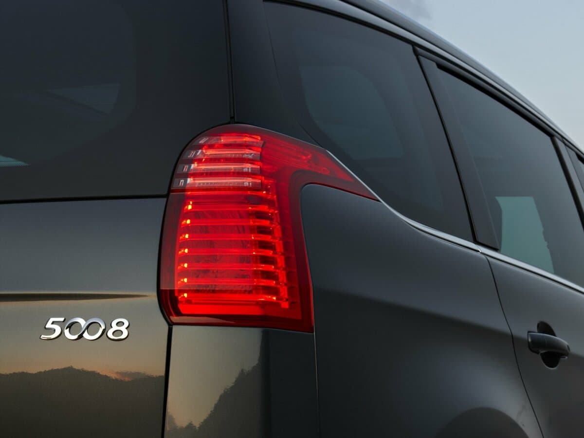 Peugeot 5008 I — Detal