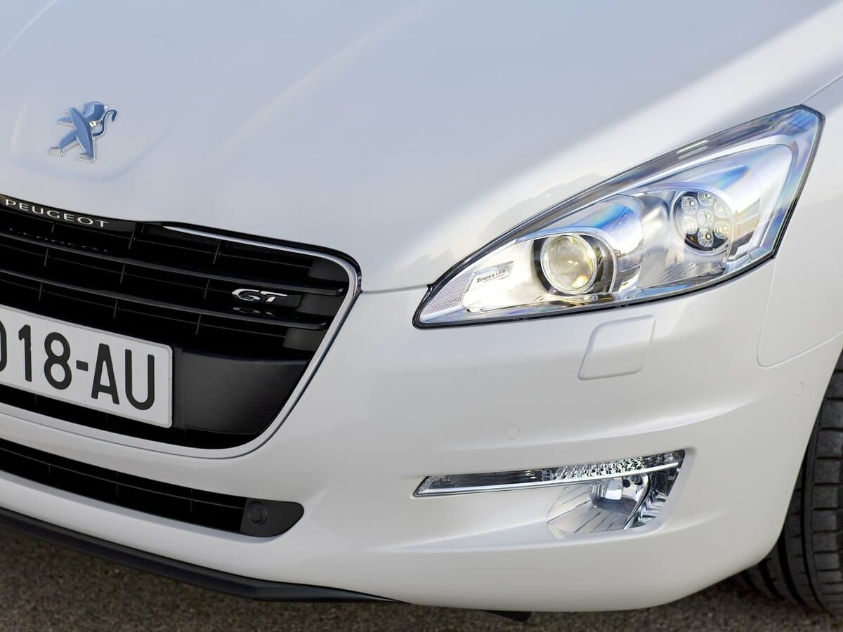 Peugeot 508 I — Fara