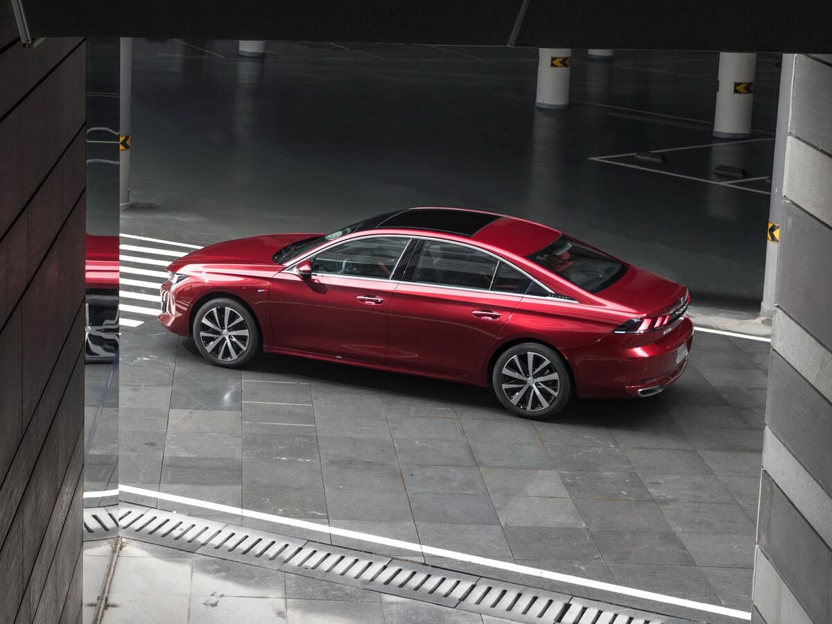 Peugeot 508 II — Yandan