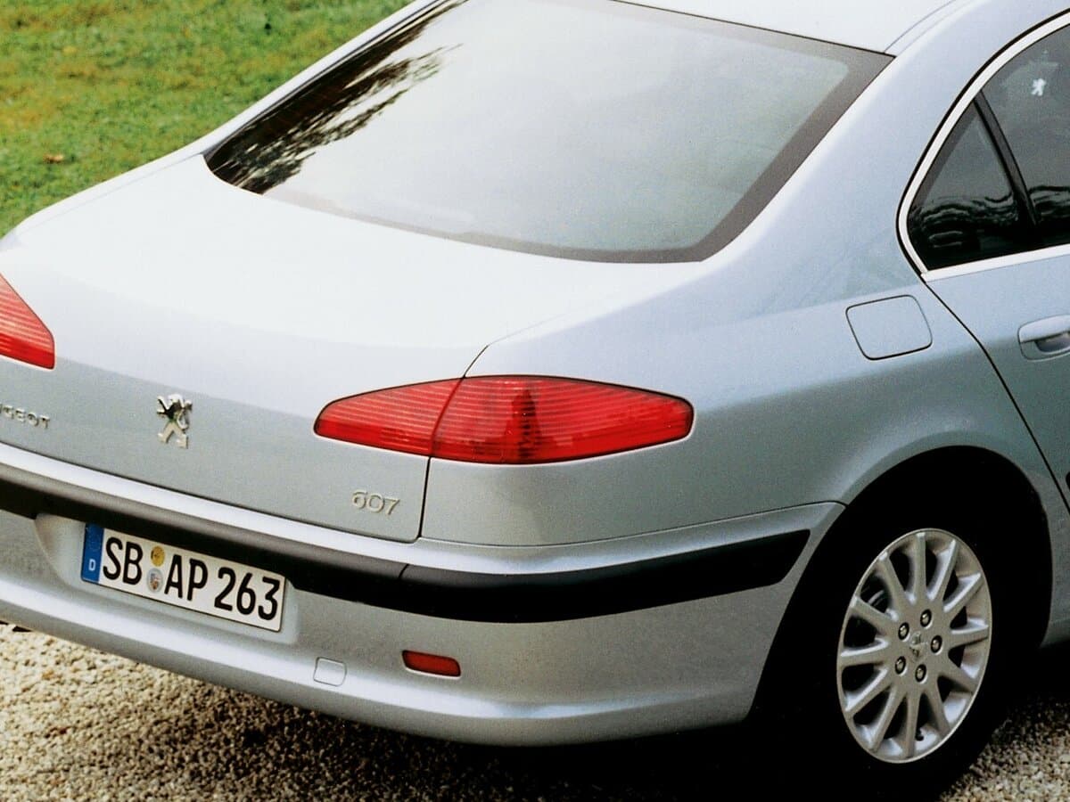 Peugeot 607 I — Detal