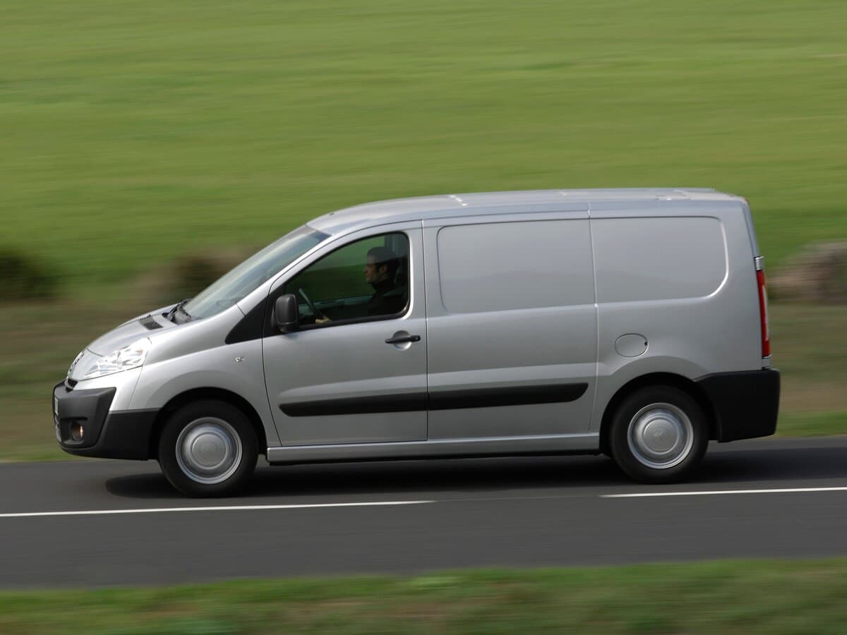 Peugeot Expert II — Yandan