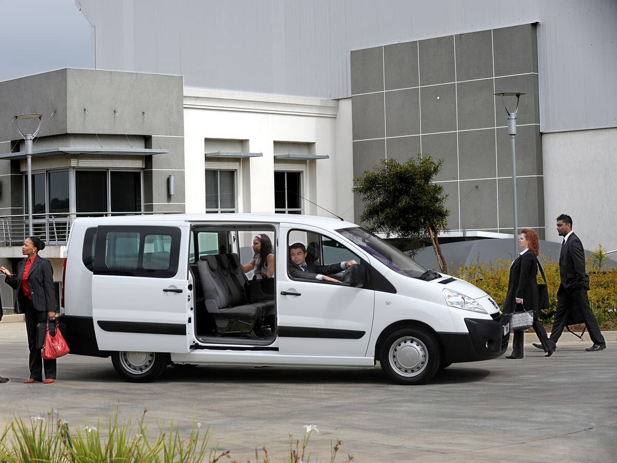 Peugeot Expert II — Yandan