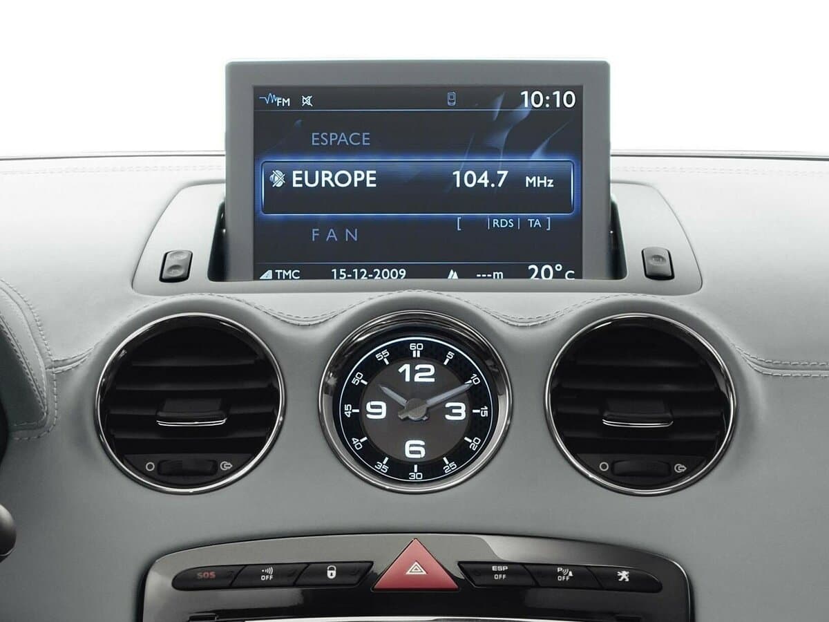 Peugeot RCZ I — Salon, arxadan