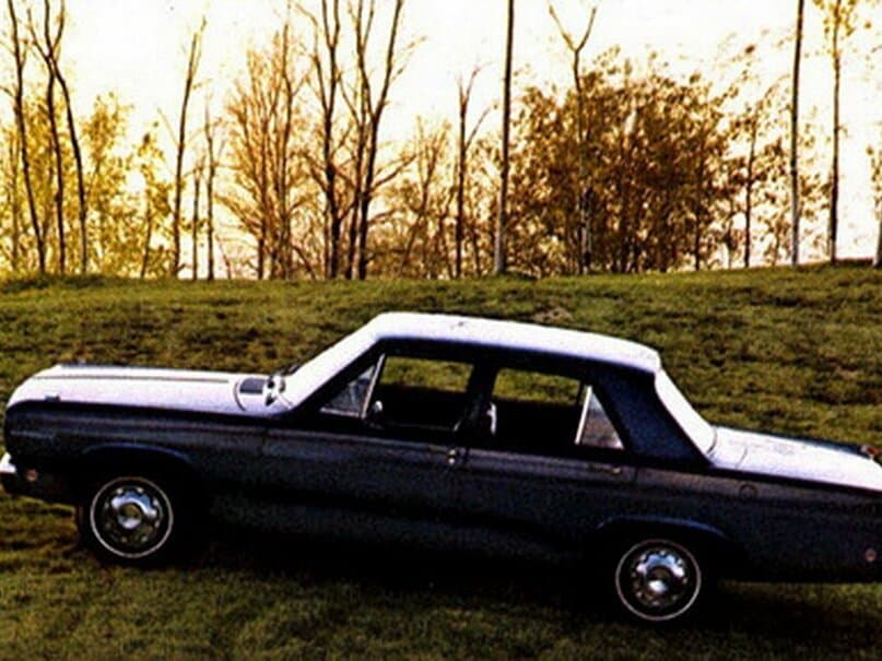 Plymouth Valiant III — Yandan