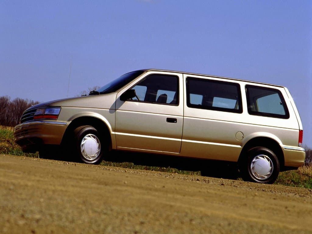 Plymouth Voyager II — Yandan