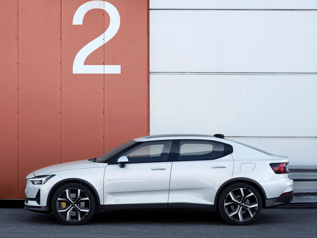Polestar 2 I — Yandan