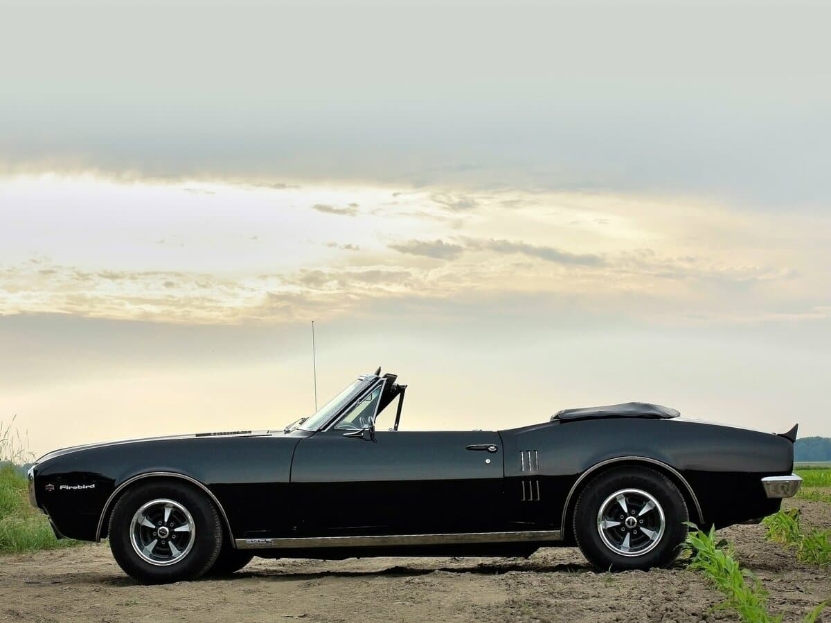 Pontiac Firebird I — Yandan