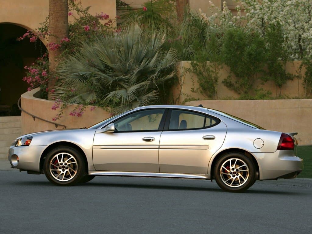 Pontiac Grand Prix VII — Yandan