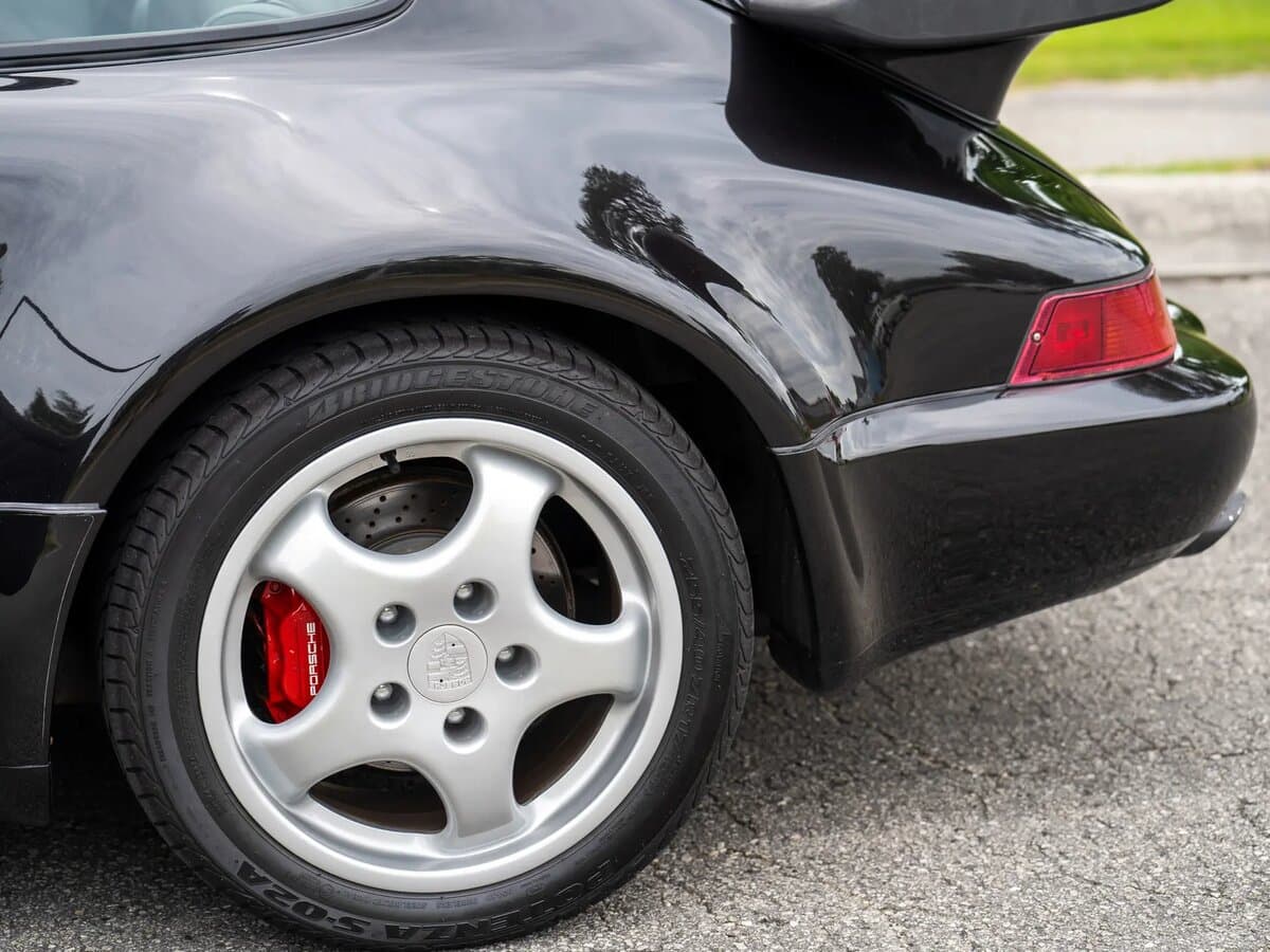 Porsche 911 IV (993) — Təkər