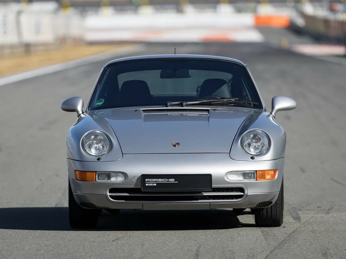 Porsche 911 IV (993) — Öndən