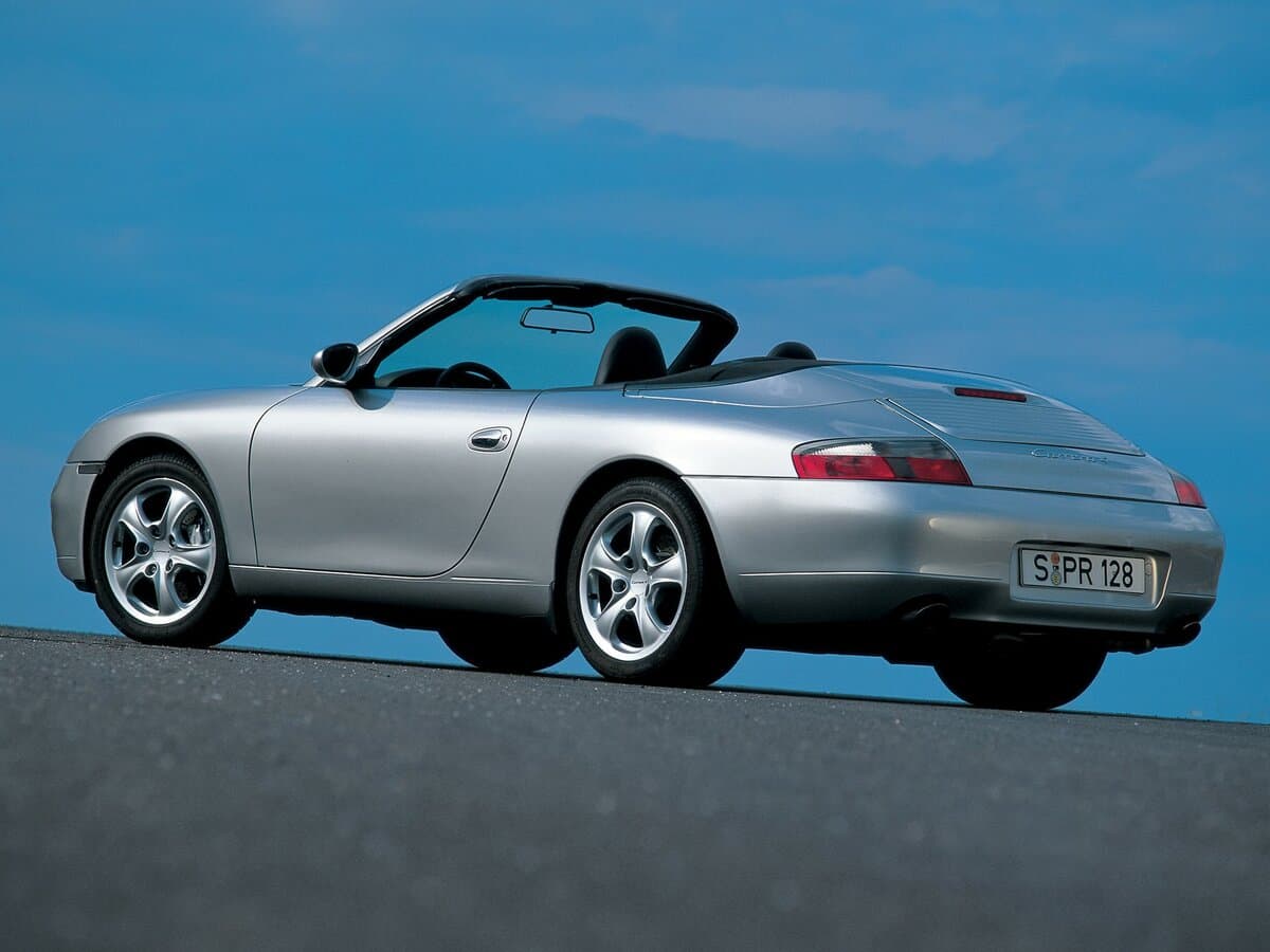 Porsche 911 V (996) — 3/4 arxadan