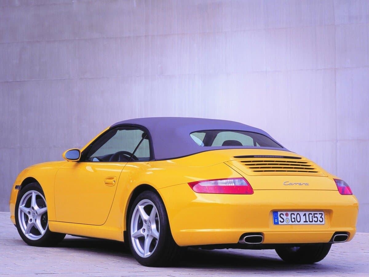 Porsche 911 VI (997) — 3/4 arxadan
