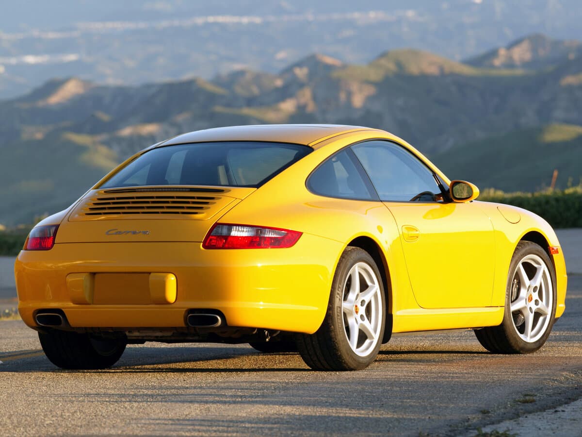 Porsche 911 VI (997) — 3/4 arxadan