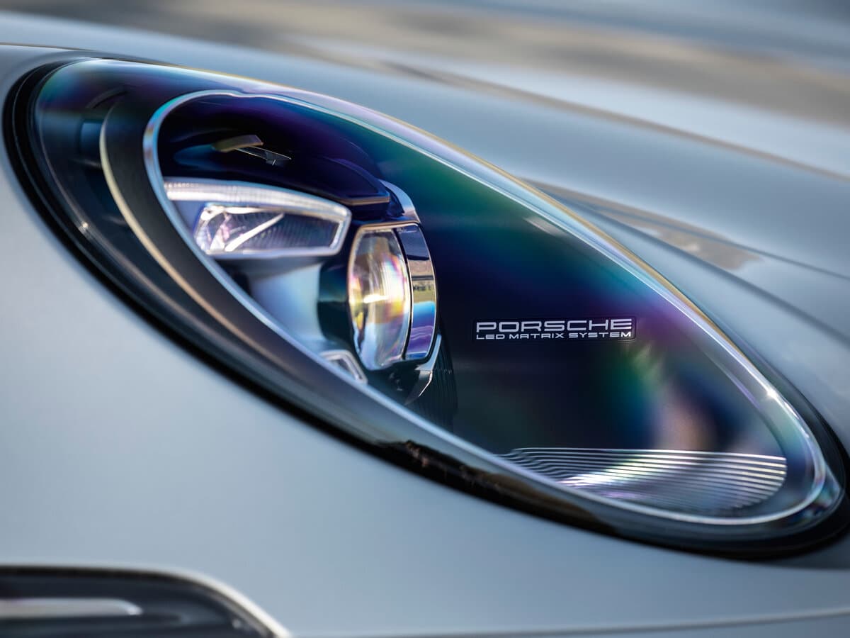 Porsche 911 VIII (992) — Fara