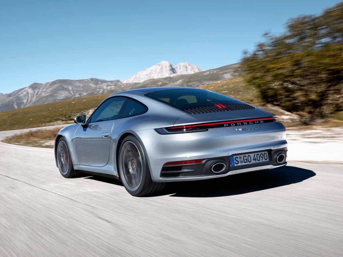Porsche 911 VIII (992) — 3/4 arxadan