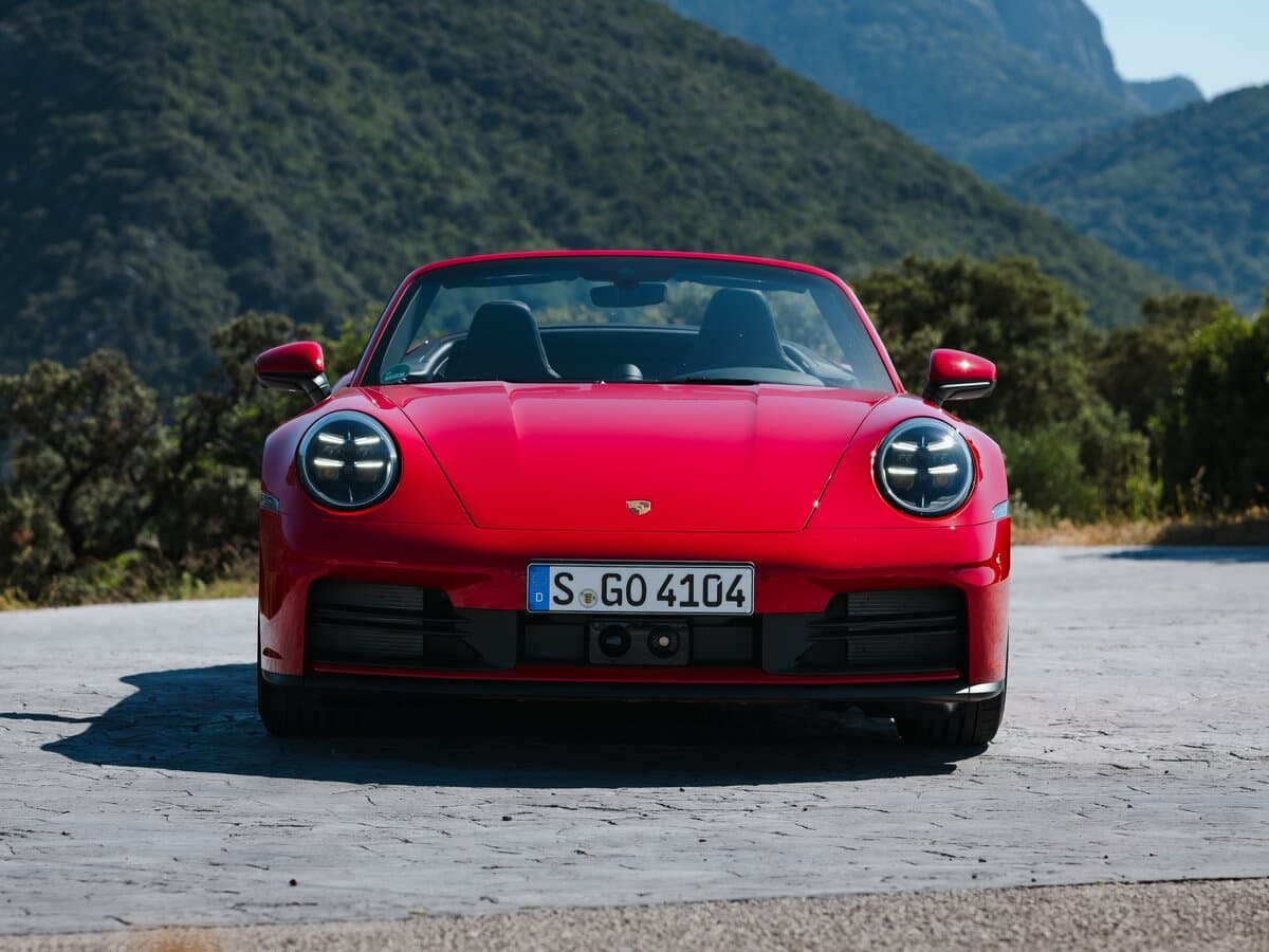 Porsche 911 VIII (992) Restayling — Öndən