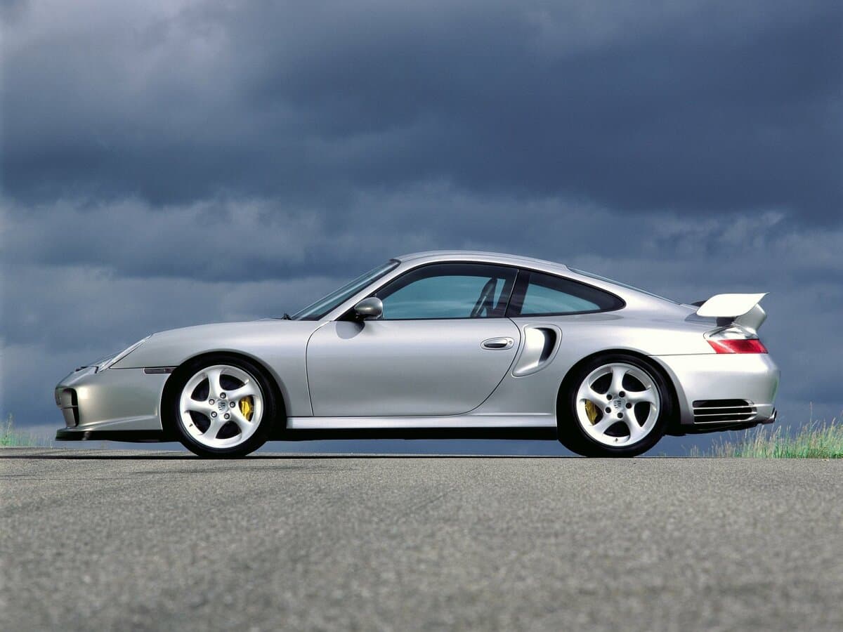 Porsche 911 GT2 996 — Yandan