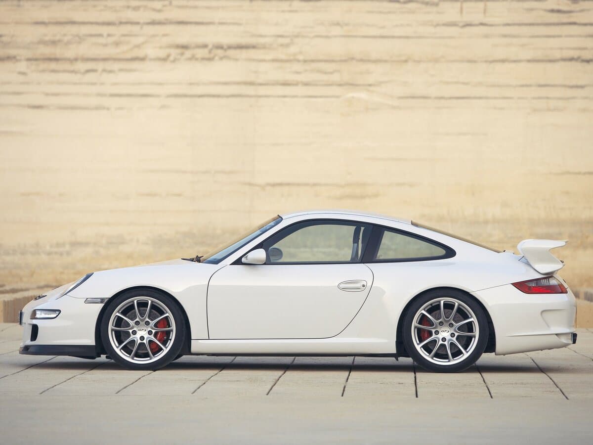 Porsche 911 GT3 997 — Yandan