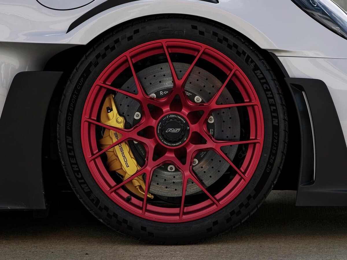 Porsche 911 GT3 992 — Təkər