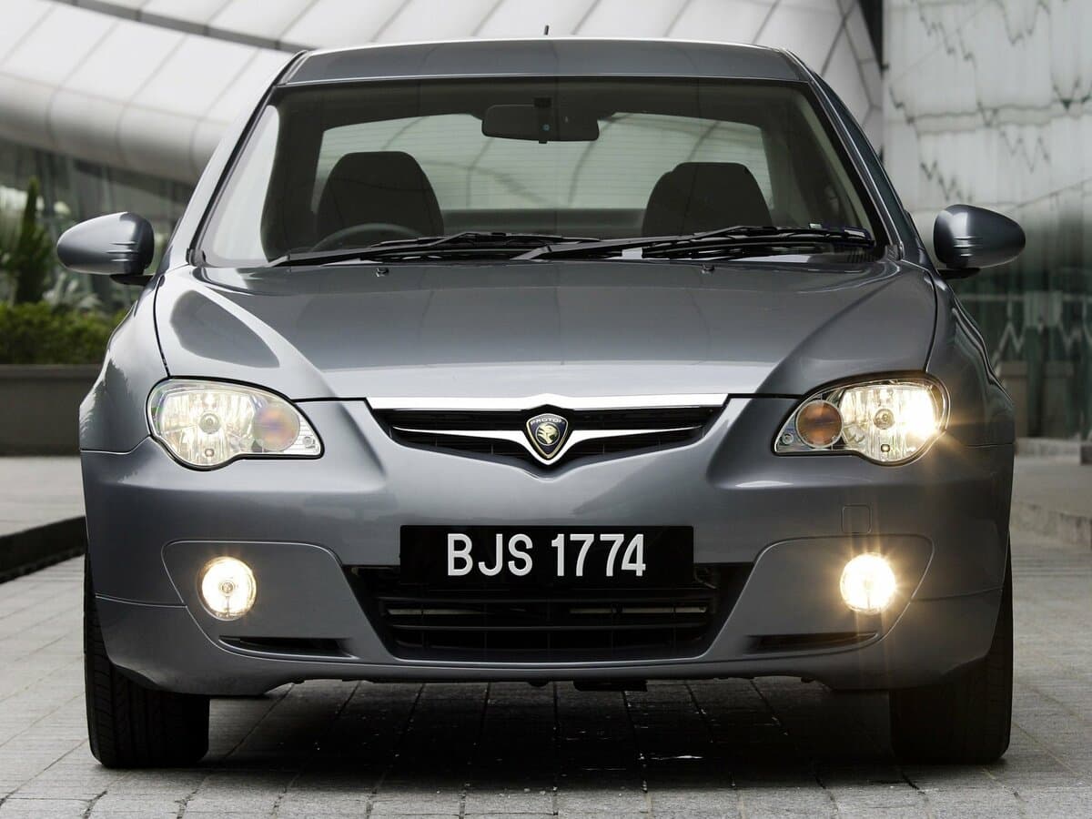 Proton Persona II — Öndən