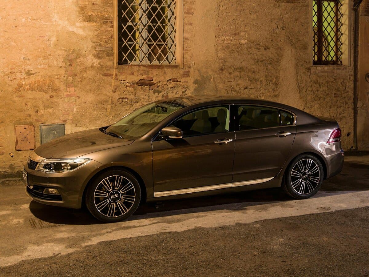 Qoros 3 2014 – 2022 — Yandan