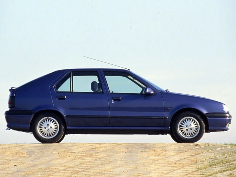 Renault 19 II — Yandan