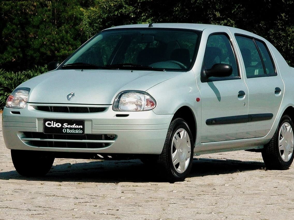 Renault Clio II — Öndən