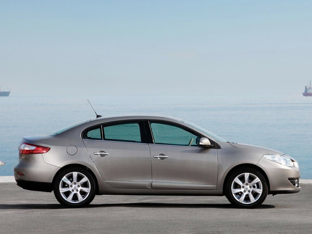 Renault Fluence I — Yandan