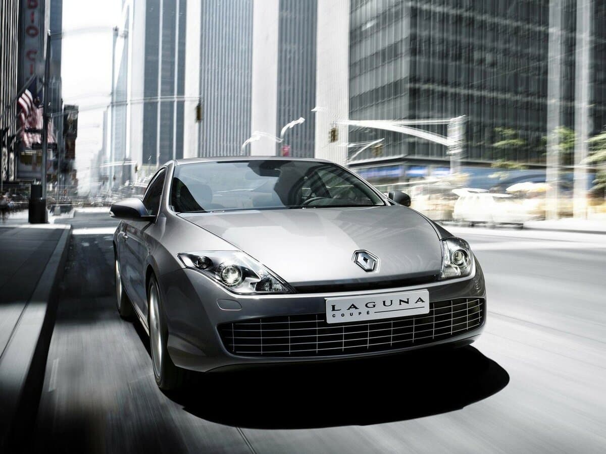 Renault Laguna III — Öndən