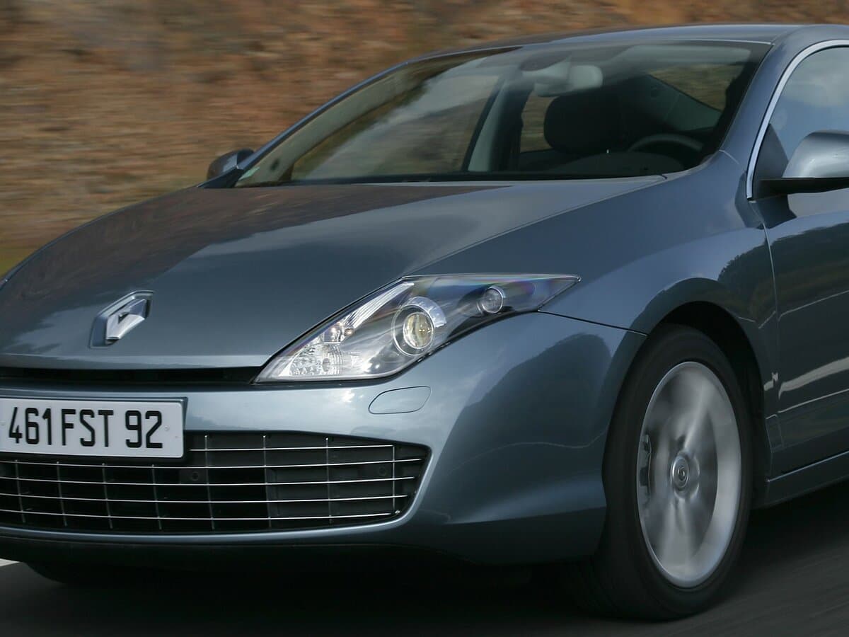 Renault Laguna III — Fara
